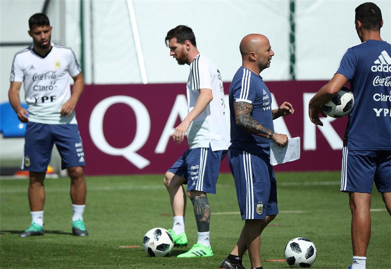 开云网页版登录入口-教练阵容